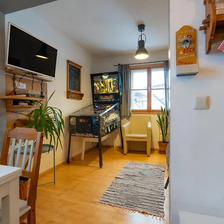 Apartment Retro